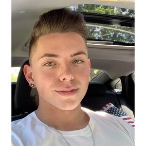 Meet your Posher, Dylan